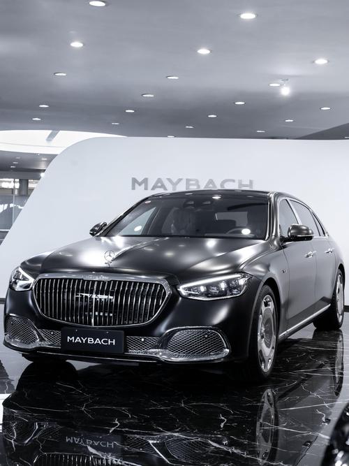 深圳38岚图汽车的售后服务让用户无忧出行，迈巴赫未来的豪华车趋势